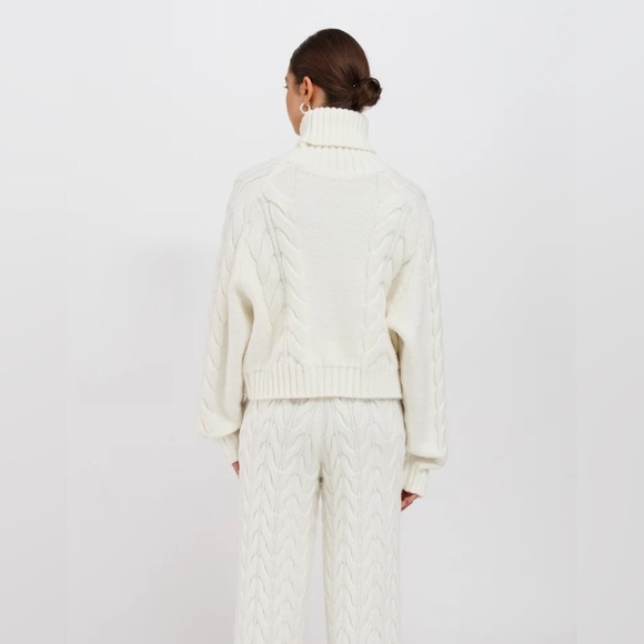 Brunette The Label Adele Knit Turtleneck in Cream – Size L/XL – NWT - Picture 3 of 3